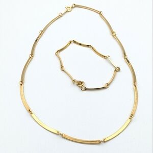 Vintage Avon gold tone matching bracelet necklace set